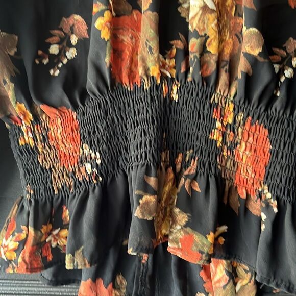 Shinestar Floral top - Picture 3 of 4